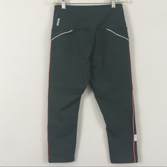 Zella Capri Leggings Athletic Workout Running Pant - Picture 2 of 8